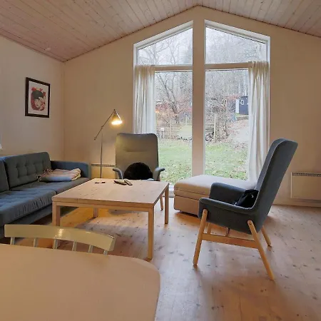 8 Person Holiday In Dom wakacyjny Vejby