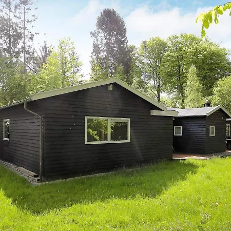 8 Person Holiday In Dom wakacyjny Vejby
